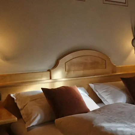 Ciasa Montanara Hotel La Villa  Buitenkant foto