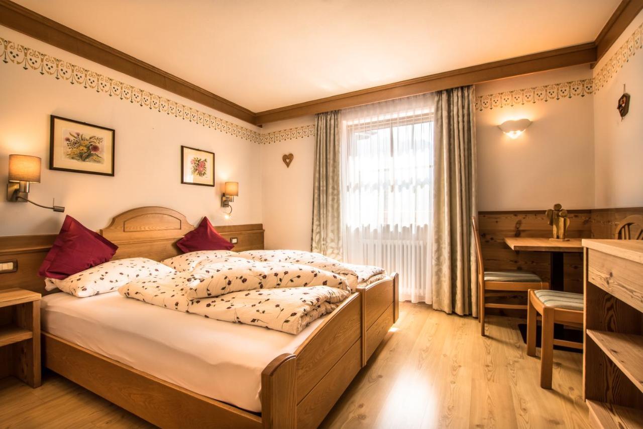 Ciasa Montanara Hotel Stern